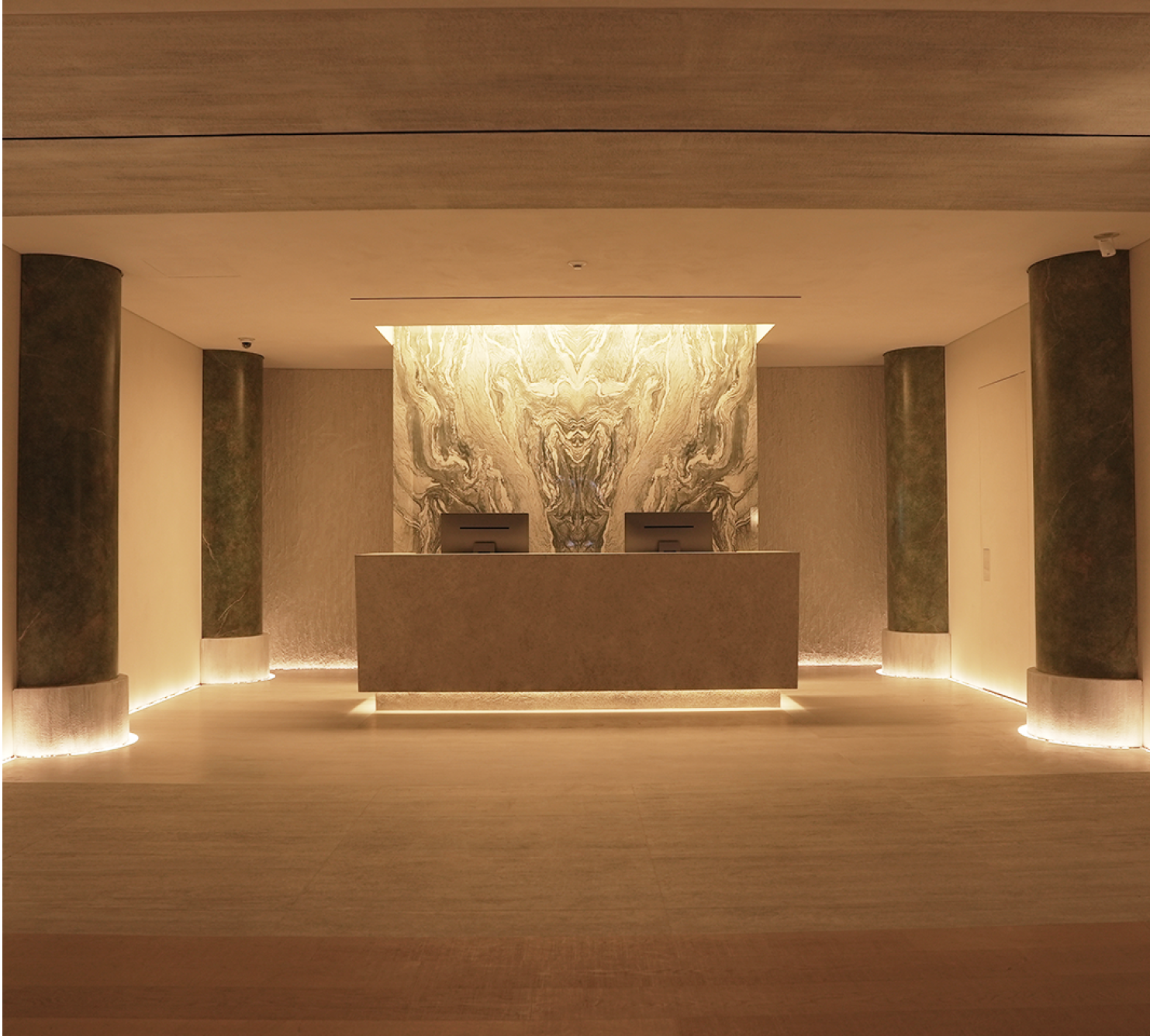 AmredVipLounge.key center image